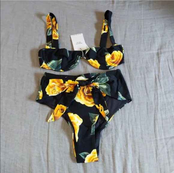 WeWoreWhat Sorrento Top Riviera Bottom Bikini Set Black Rose - Picture 11 of 14